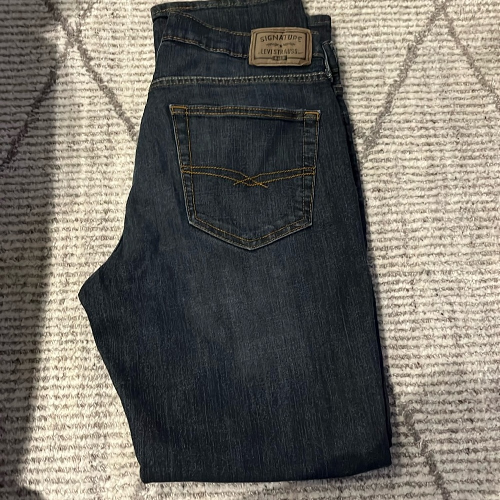 Levi men jeans